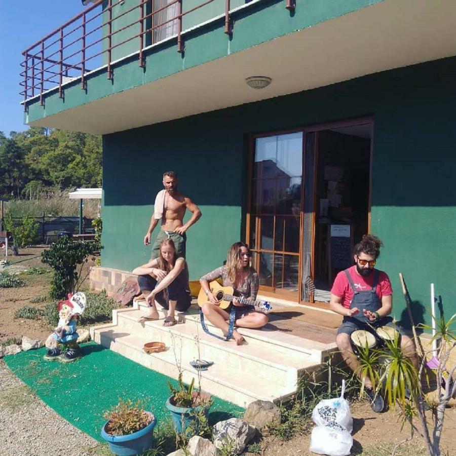 Chillsteps Hostel เฟทิเย ภายนอก รูปภาพ